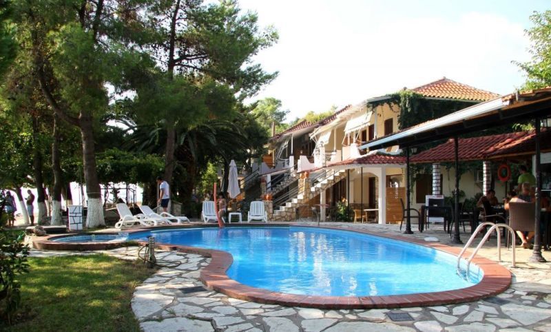 Flisvos Seaside Apartments, Lefkada-Ligia