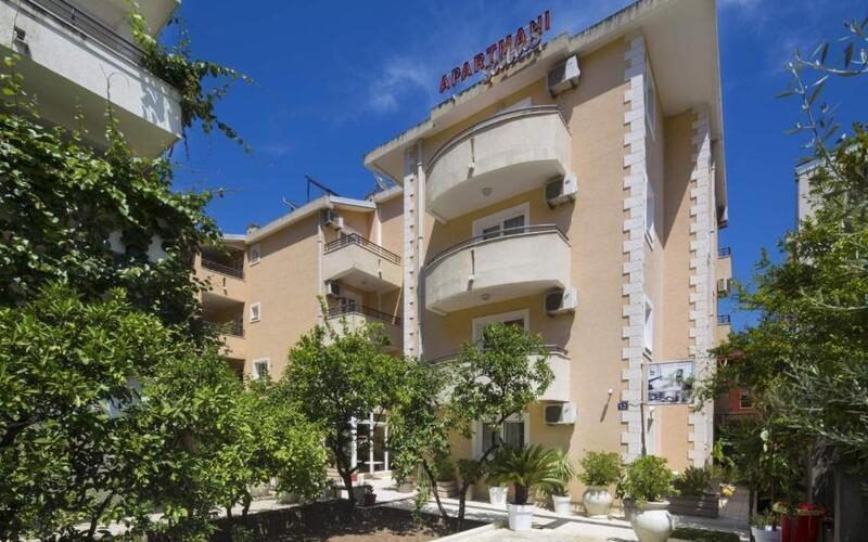 Salus Apartmani 3* - Budva