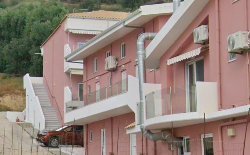 Sirakgast Apartments - Vrahos